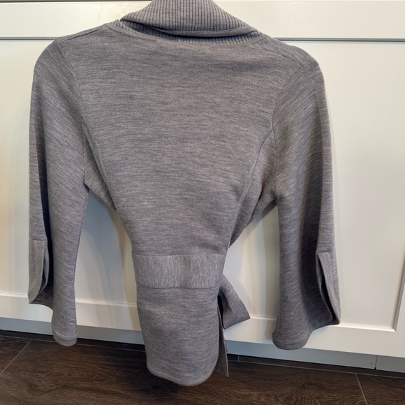 Gray Women's Knit Robe - Picture 2 of 5